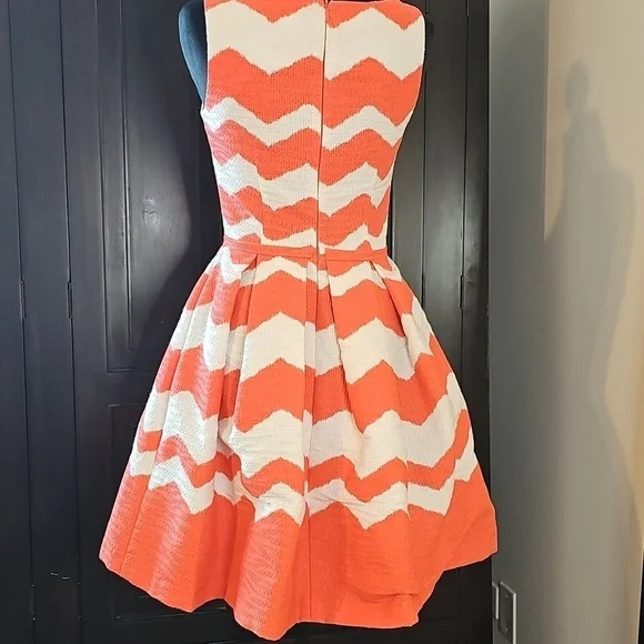 Limited Chevron Dress Orange And White - Picture 2 of 9